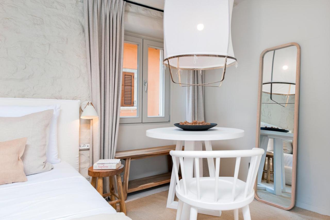 Calnova Suites ロヴィニ エクステリア 写真